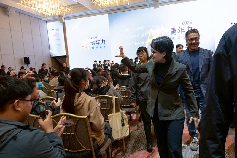 蕭美琴出席「NOWNEWS 跨世代 2025 AI 青年力國際論壇」。 圖:總統府提供 蕭美琴出席「NOWNEWS 跨世代 2025 AI 青年力國際論壇」。 圖:總統府提供