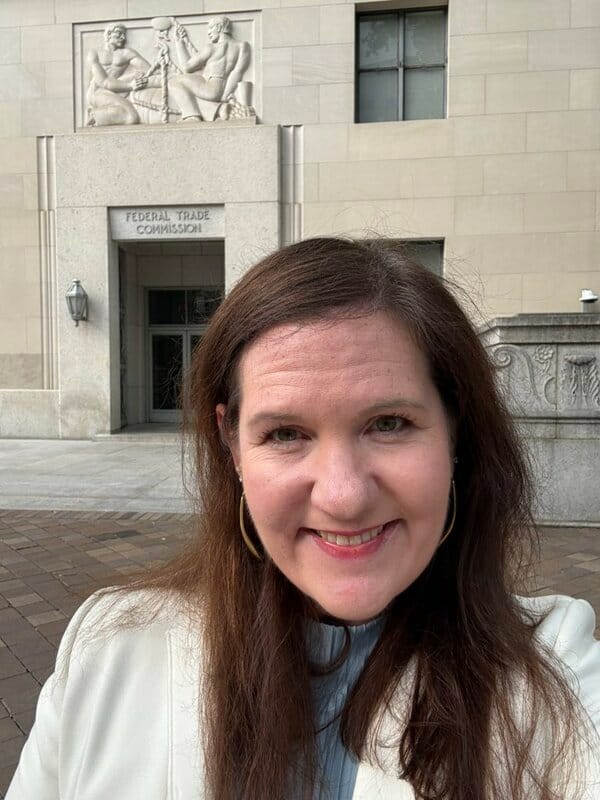 案件起因於川普今年 3 月解除 FTC 委員麗貝卡·凱利·斯勞特的職務。 圖:翻攝自X帳號@RKSlaughterFTC 案件起因於川普今年 3 月解除 FTC 委員麗貝卡·凱利·斯勞特的職務。 圖:翻攝自X帳號@RKSlaughterFTC