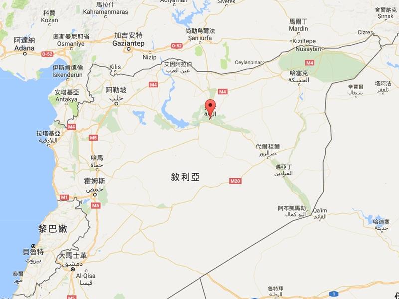 伊斯蘭國在敘利亞的實質首都拉卡（紅色標記處）。   圖：翻攝Google Map
