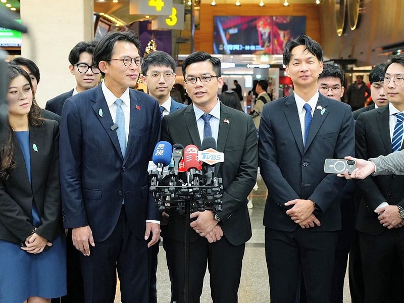  吳皇昇隨黨主席赴日參訪，一度被誤解。圖：吳皇昇/提供供田咕