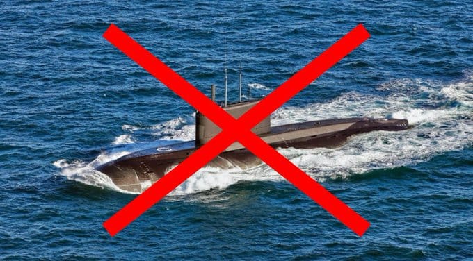 烏軍近期使用「海寶貝」無人快艇成功擊毀停在俄羅斯新羅西斯克港內的潛艦「華沙維揚卡」號,進一步削弱了俄黑海艦隊的戰鬥能力。 圖:翻攝自 @ukraine_map X 帳號