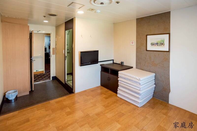 家庭房4人通鋪，每人5600元，每房2萬2400元。&nbsp;&nbsp;&nbsp;圖：華岡集團／提供