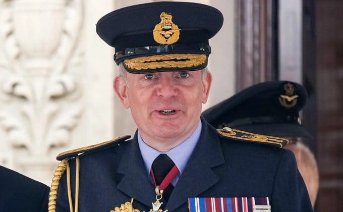 英國空軍參謀長奈頓也發表類似觀點，要求英國民眾做好戰爭準備，應對俄羅斯可能帶來的威脅。&nbsp;&nbsp;&nbsp;圖：翻攝自 @nexta_tv X 帳號