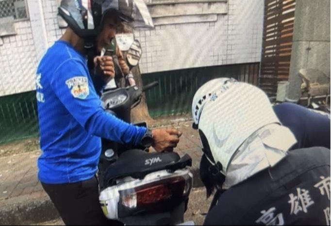 雲豹工作隊隊員警消成功阻止一場可能的重大傷亡危機。&nbsp;&nbsp;&nbsp;圖：民眾提供