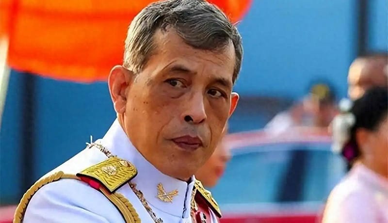  泰國國王瓦集拉隆功（Maha Vajiralongkorn）控制市值超過 400 億美元的泰國王家財產局，是最富有的王室。圖：圖：翻攝自網易《大鲨娱乐》