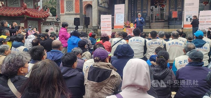 內政部台灣全民安全指引宣講列車25日駛入澎湖，安排在澎湖天后宮前開講，吸引大批鄉親共襄盛舉，展現社區民眾對防災議題的關注。&nbsp;&nbsp;&nbsp;圖：中央社提供