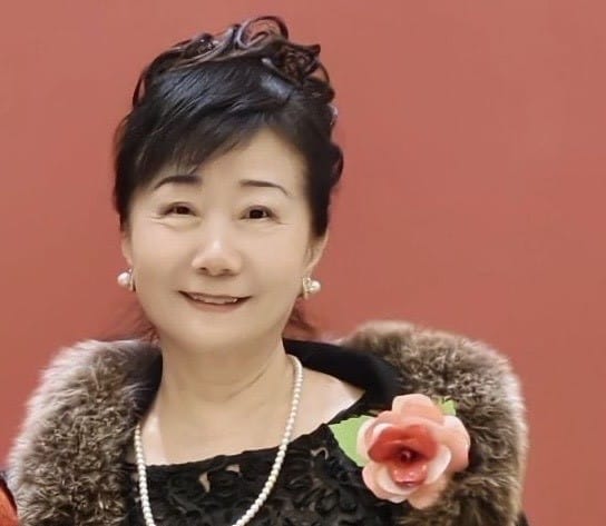  藍黃玉鳳表示，此次參與「台灣傑出企藝菁英獎」，身為德藝獎主委，深感藝術與企業相映成輝，共展企藝融合之美好價值。 圖：台灣美學文創發展協會/提供 