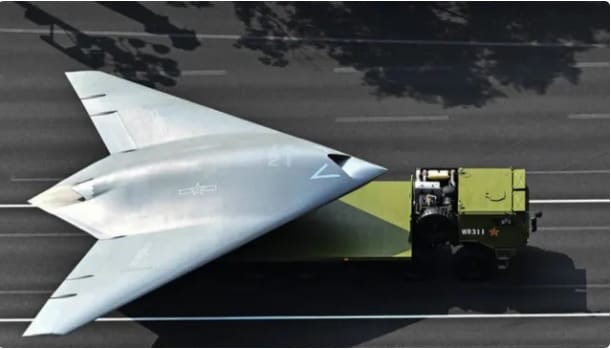 除了搭載攻擊-21 外， 076 型兩棲攻擊艦也可能部署其他無人戰鬥機，透過大規模升空無人機壓制對手。圖為攻擊-21 無人機。&nbsp;&nbsp;&nbsp;圖：翻攝自 騰訊網 矚望雲霄