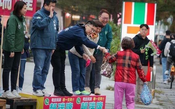 「豬肉王子」蔡小虎獻聲力挺    唯一支持「菜市場之子」賴瑞隆