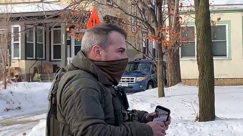 當地媒體《明尼蘇達星壇報》辨認出該涉案ICE特工為執法10年以上的喬納森・羅斯（Jonathan Ross）。&nbsp;&nbsp;&nbsp;圖：翻攝自 X @YourAnonCentral