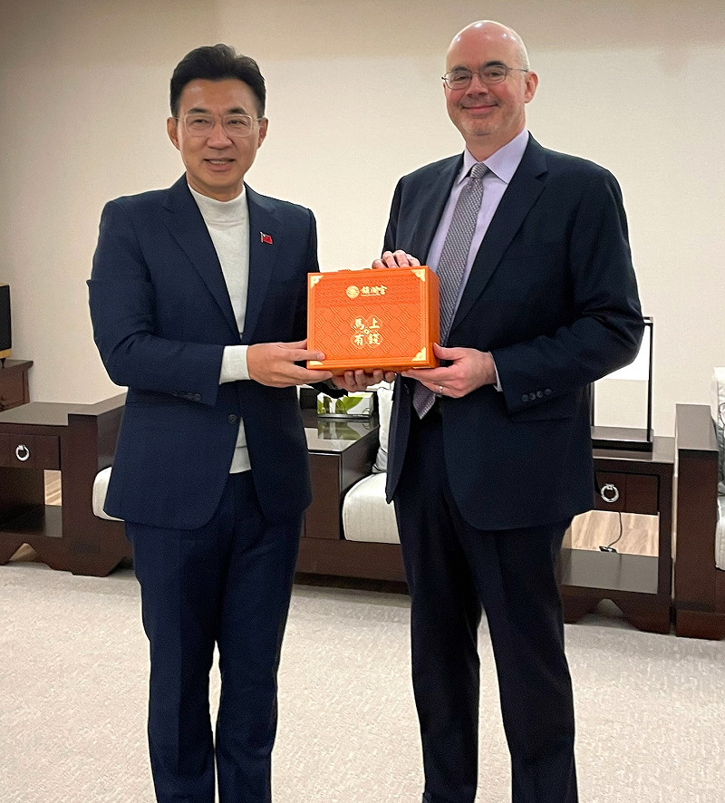 AIT處長谷立言會晤立法院院長韓國瑜。&nbsp;&nbsp;&nbsp;圖：翻攝自AIT臉書