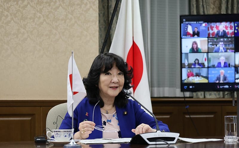 防止中國壟斷並武器化稀土　日本財務大臣：日美歐合作將發揮效果