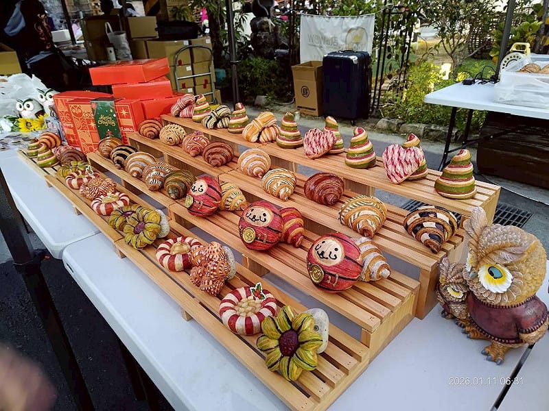 主辦單位提供岡山區藍帶可頌給跑者補給。&nbsp;&nbsp;&nbsp;圖：高雄市運發局/提供