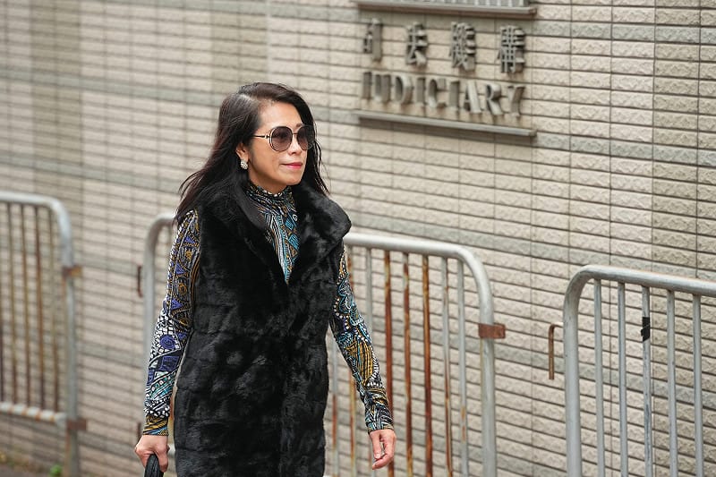  黎智英夫人李韻琴12日上午抵達西九龍裁判法院。 圖：達志影像/路透社 