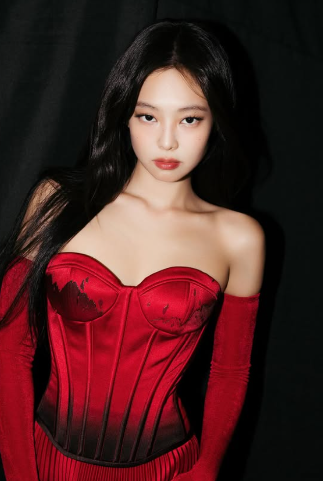 紅毯橋段的收視高點落在BLACKPINK成員Jennie現身時。&nbsp;&nbsp;&nbsp;圖：翻攝自Jennie IG