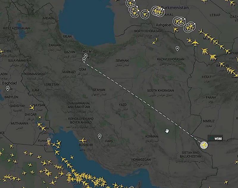 航班追蹤網站顯示，中國飛機已在伊朗空域暫時關閉期間飛往伊朗。&nbsp;&nbsp;&nbsp;圖:翻攝自X帳號@warsurveillance