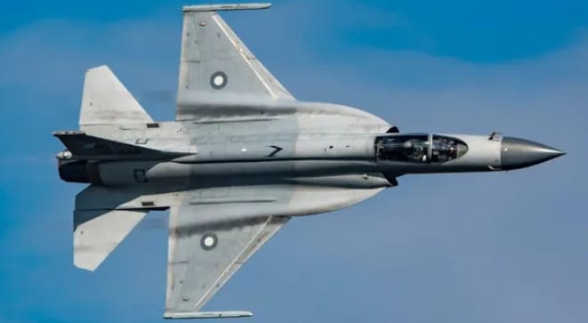 中巴合製的梟龍戰機。&nbsp;&nbsp;&nbsp;圖 : 翻攝自矚望雲霄