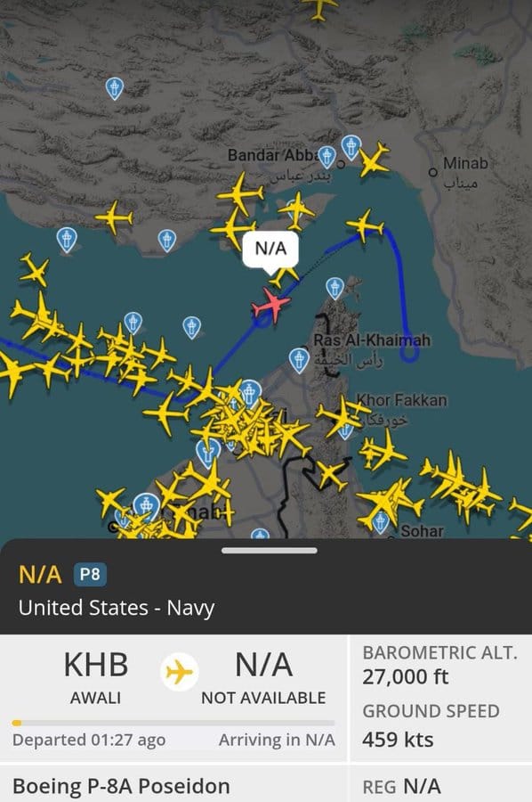 近日，一架執行情報與偵察任務的 P-8A「海神」反潛巡邏機，以及一架 MQ-4 高空長航時無人偵察機，被發現在伊朗沿岸附近空域活動。 圖: 翻攝自X帳號@EliAfriatISR