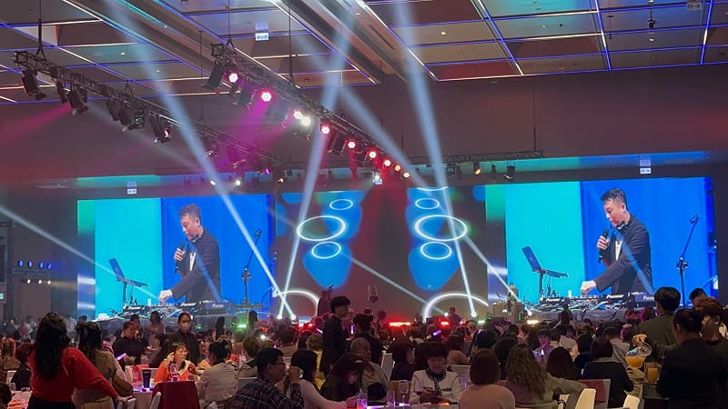 知名音樂DJ林軒全場營造動感氛圍。&nbsp;&nbsp;&nbsp;圖：沐華國際美容/提供