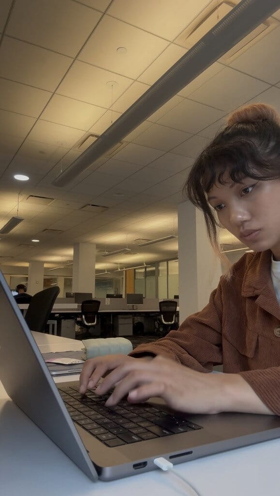 台灣專攻視覺設計的學生顏寧赴美發展，成品可見美國熱門影集「怪奇物語」最終章片尾。&nbsp;&nbsp;&nbsp;圖：顏寧提供