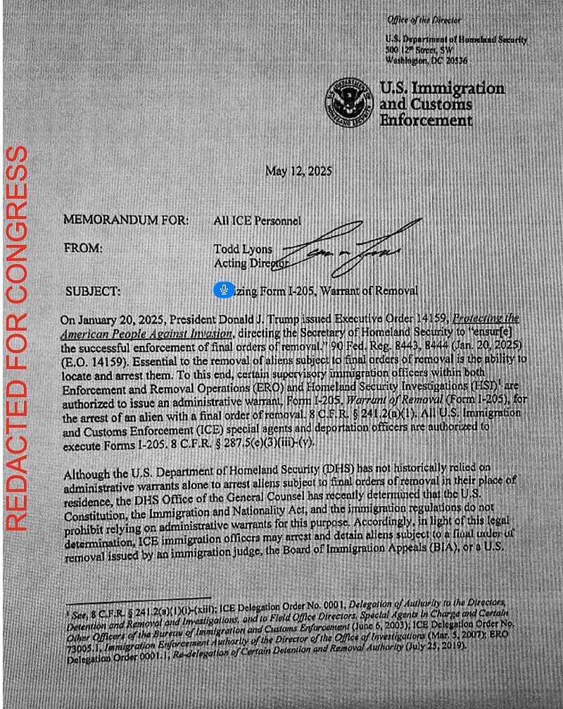 川普政府早在去年便發布祕密行政令,授權 ICE 人員在「無需法官搜查令」的情況下即可衝入私宅抓人。 圖:翻攝自 X 川普政府早在去年便發布祕密行政令,授權 ICE 人員在「無需法官搜查令」的情況下即可衝入私宅抓人。 圖:翻攝自 X