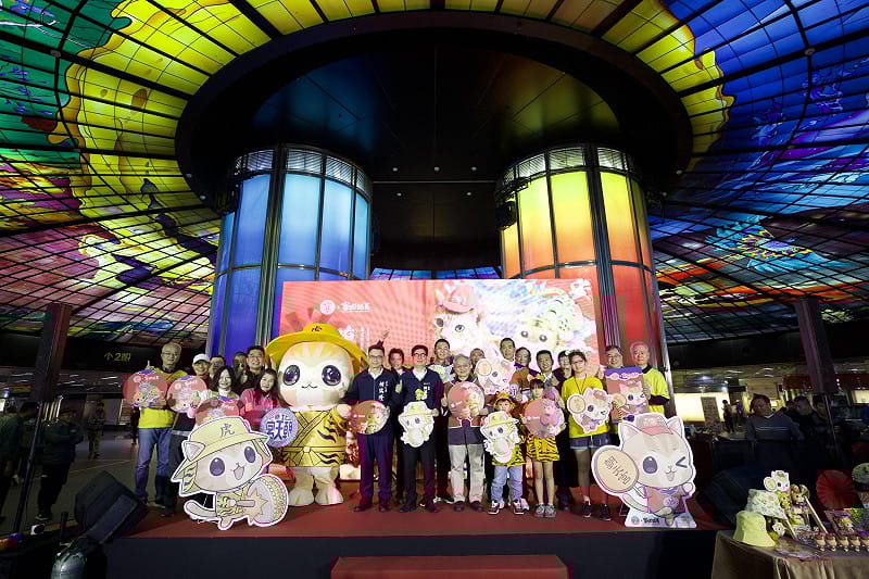 蜜柑站長ft.北港朝天宮聯名暨彩繪列車首航記者會。&nbsp;&nbsp;&nbsp;圖：高捷公司/提供