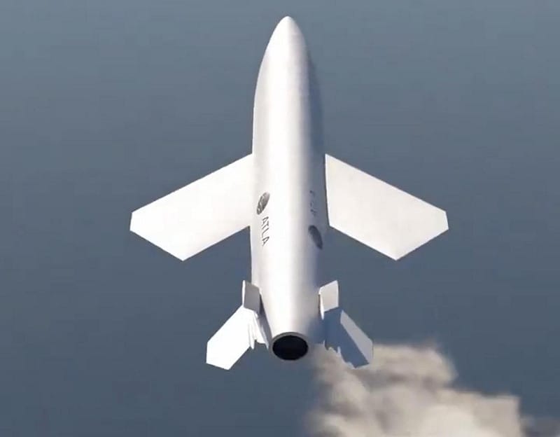  日本展示「12 式反艦飛彈」的「螺旋機動」突防技術（即飛彈末端橫向畫圈以躲避攔截）。 圖：翻攝自 X影片 