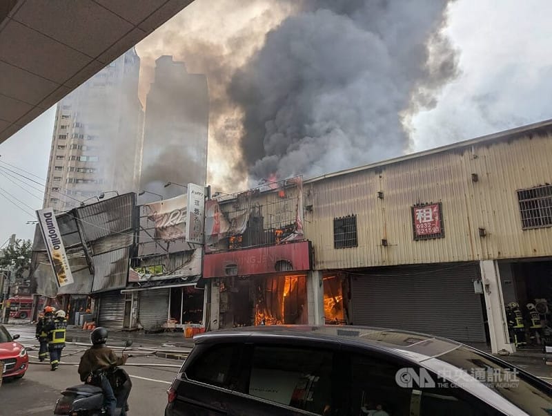 台中市北屯區天津路1處住宅30日上午發生火警。中央社記者蘇木春攝 115年1月30日&nbsp;&nbsp;&nbsp;