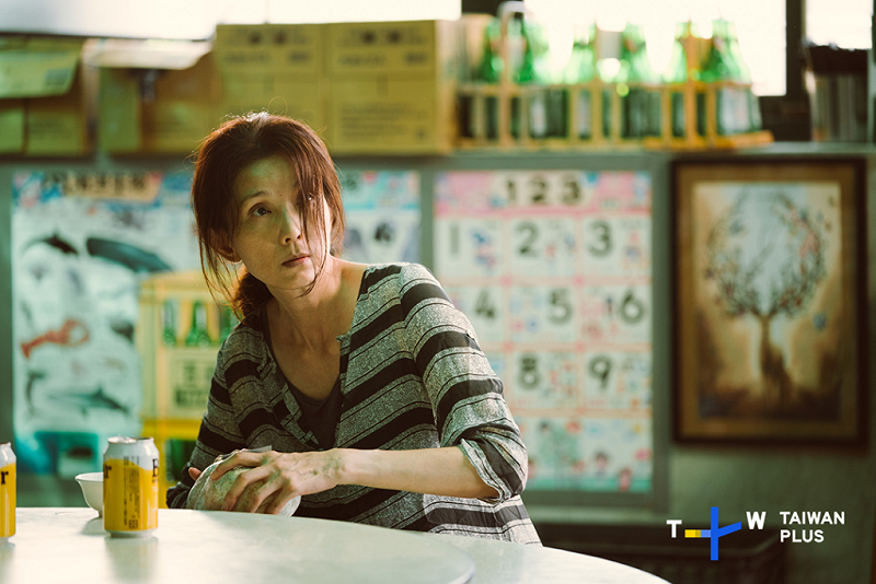 葉全真在片中一改過往女神形象，呈現疲憊且精神恍惚的狀態，讓人震撼不已。&nbsp;&nbsp;&nbsp;圖：TaiwanPlus提供