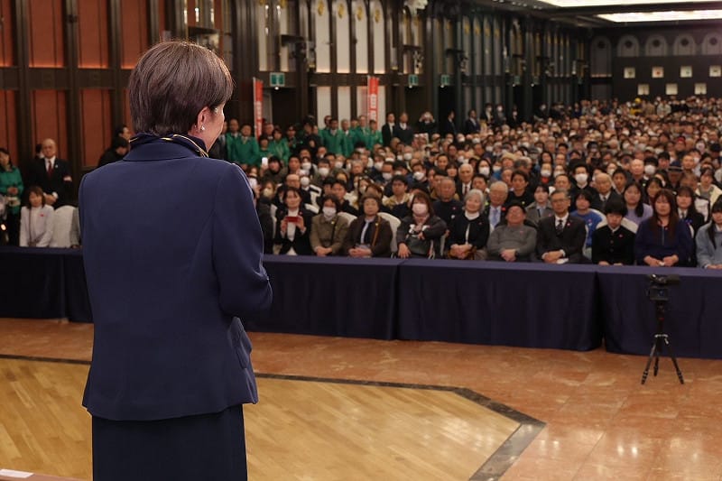 日本首相高市早苗2日在新潟縣上越市為自民黨候選人造勢演講，台下支持者坐無虛席，顯示高市的高人氣。&nbsp;&nbsp;&nbsp;圖：翻攝「X」@takaichi_sanae