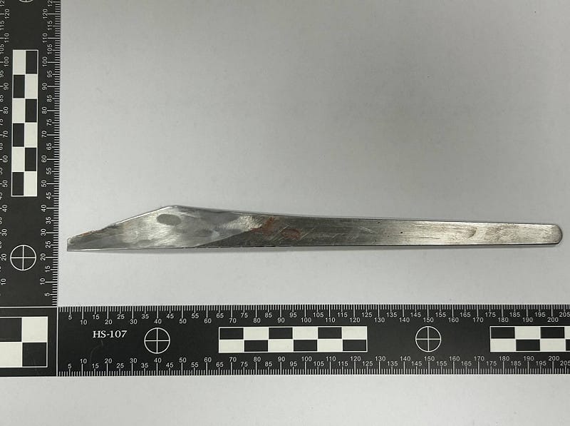 男子持預藏的利器隨機攻擊用路人。&nbsp;&nbsp;&nbsp;圖：警方提供