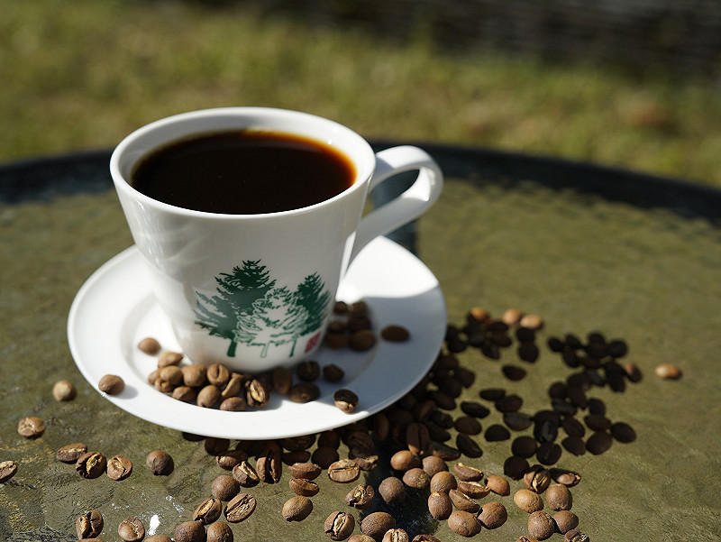 惠蓀林場推出的咖啡豆、月桃純露等特色產品。&nbsp;&nbsp;&nbsp;圖：中興大學/提供