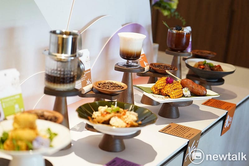 馨苑小料理攜手芒果咖啡，以客家、閩南、眷村、新住民、原住民五大文化脈絡，作為咖啡風味設計靈感，推出台灣族群咖啡風味系列，以及五款台菜咖啡下午茶。&nbsp;&nbsp;&nbsp;圖：唐復年/攝