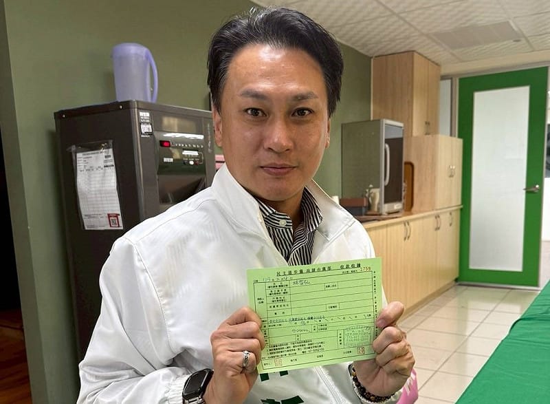 林哲弘首日完成初選登記，代表參選議員的決心。&nbsp;&nbsp;&nbsp;圖：林哲弘服務處/提供