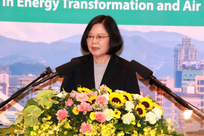 蔡英文今(22)日出席2017永續科學國際研討會表示，台灣有潛力在綠能展業上成為世界的領頭羊。   圖：中研院/提供