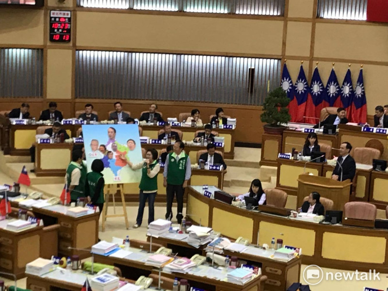 新北市長朱立倫被問及是否選台北市長，他數度重申「沒有這一回事」。   圖：周煊惠 / 攝