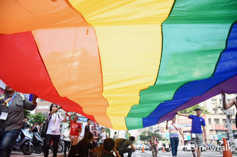 本周五（3/9）中選會將針對同性婚姻相關的兩個公投提案進行聽證。圖為同志大遊行照片。   圖：黃堃睿/提供