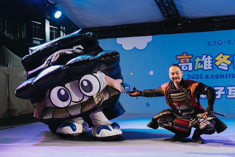 熊本城迎賓武將隊攜手熊本市吉祥物「肥後丸」互動演出。&nbsp;&nbsp;&nbsp;圖：高雄市行國處/提供