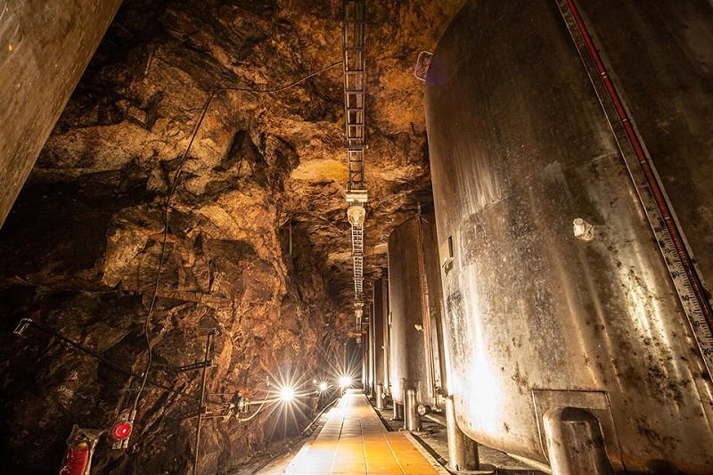 走進經武酒窖，以嗅覺、味覺、視覺與聽覺，感受當地高粱酒的歲月淬鍊，體驗一場融合文化與工藝的旅程。&nbsp;&nbsp;&nbsp;圖：交通部觀光署/提供