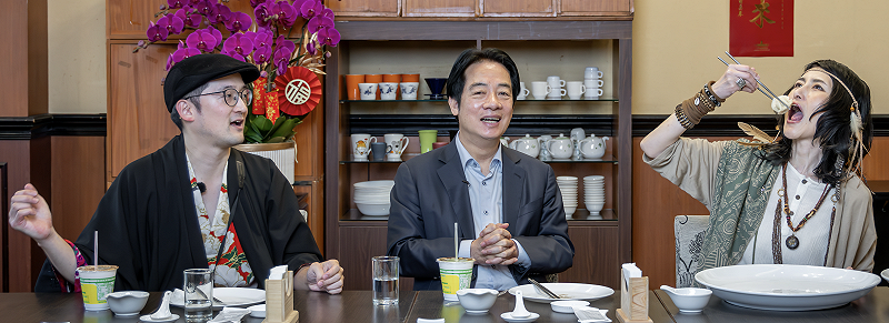 賴清德要招待Angela 佐藤夜市美食。 圖:總統府提供 賴清德要招待Angela 佐藤夜市美食。 圖:總統府提供