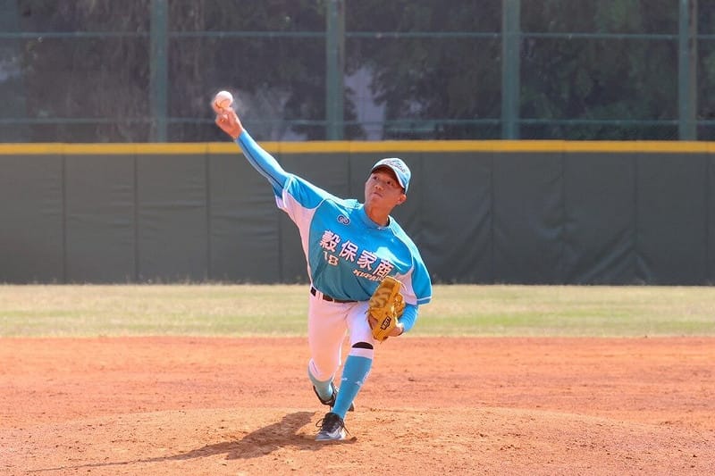 114學年度高中棒球聯賽（木棒組）10日迎來第3階段賽事，穀保家商右投邱翊銓（圖）在最後1局登板，投出3上3下，幫助球隊以22：2在4局提前擊敗陽明高中。（學生棒球運動聯盟提供）中央社記者蘇志畬傳真　115年2月10日&nbsp;&nbsp;&nbsp;