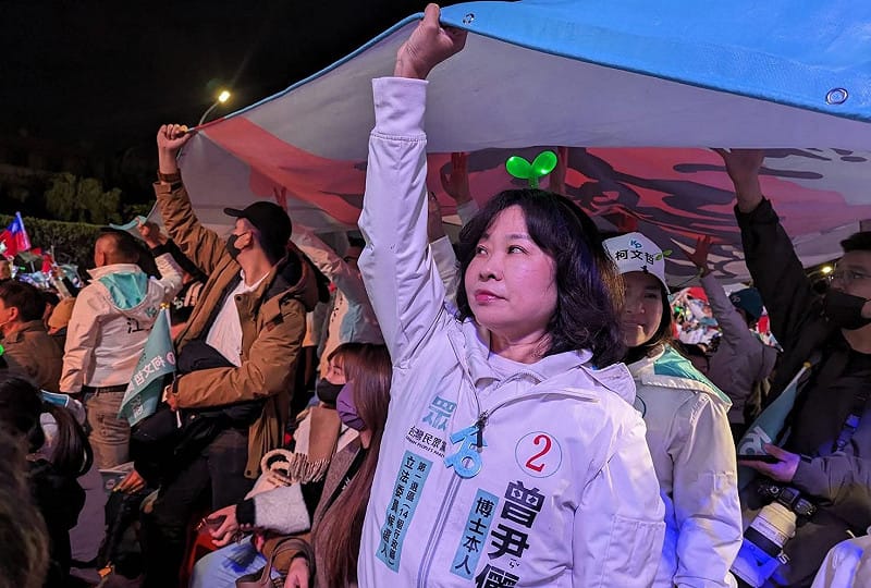 曾尹儷2024披民眾黨戰袍參選高雄市第一選區立委。&nbsp;&nbsp;&nbsp;圖：翻攝臉書