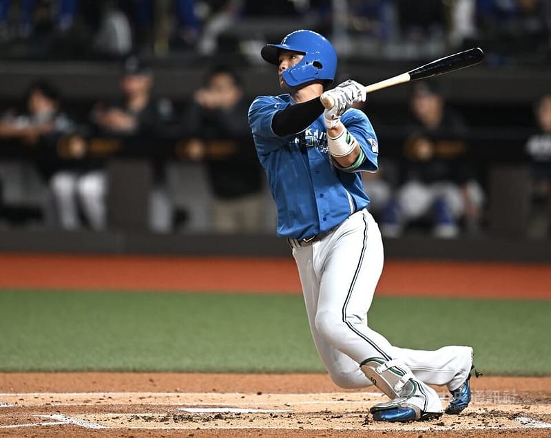 火腿隊郡司裕也敲出一發陽春砲。中央社記者張新偉攝　115年2月27日&nbsp;&nbsp;&nbsp;