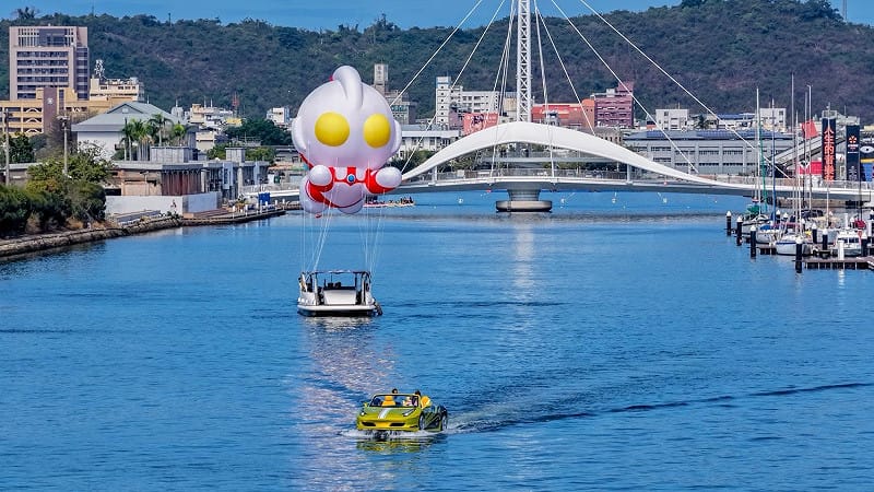 「Q版初代超人力霸王」氣膜最後一次現身愛河灣。&nbsp;&nbsp;&nbsp;圖：高雄市觀光局/提供