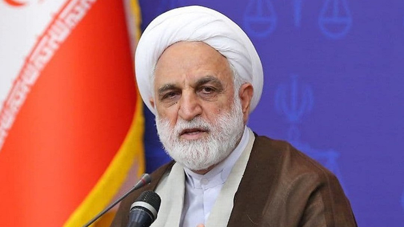 在接班名單上，市場與分析圈已出現多種猜測。預測平台Polymarket顯示，穆赫辛尼．埃傑伊暫居領先位置。&nbsp;&nbsp;&nbsp;圖 : 翻攝自新浪財經