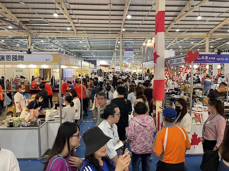 高雄國際酒暨飲品展展現酒類及飲品市場的多元樣貌與風味趨勢。&nbsp;&nbsp;&nbsp;圖：孫家銘攝