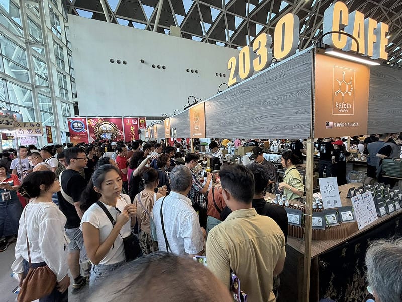 參展咖啡品牌紛紛推出好康特惠吸客。&nbsp;&nbsp;&nbsp;圖：孫家銘攝