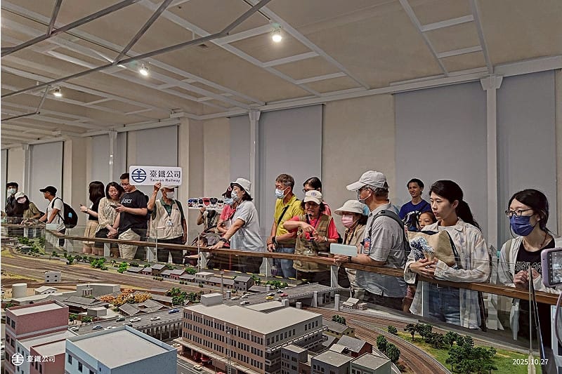 參訪鐵道博物館。&nbsp;&nbsp;&nbsp;圖：翻攝自國營台灣鐵路股份有限公司臉書