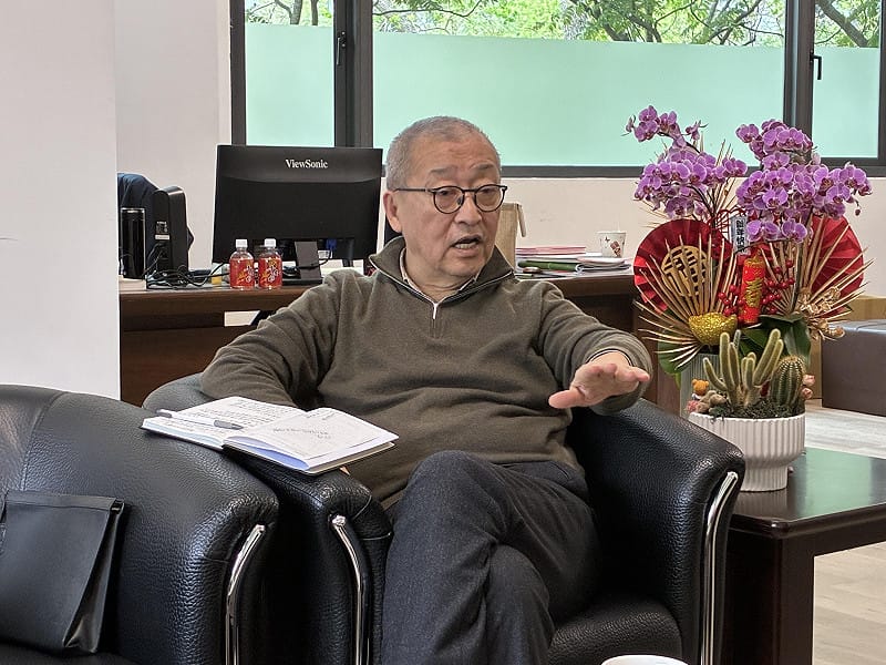  民進黨宜蘭縣長提名人林國漳的競選總部主委林向愷認為，政府財政與民間企業財務不同，不能單靠節省支出解決問題。 圖：詹家威/攝 