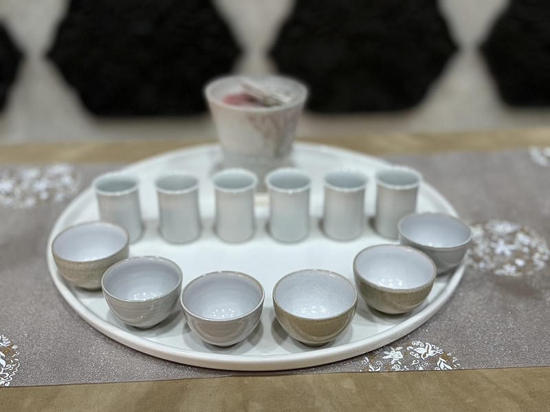 今年主題訂為「春光入盞 府城茗」，因為每年此時春意正濃，風光明媚、百花盛開，茶師們將為來賓奉上最香醇的台灣佳茗，讓來賓在林蔭下悠閒享受迷人的茶香，聆聽美妙的樂音，在美好的心靈饗宴中度過一個幸福的午后時光。&nbsp;&nbsp;&nbsp;圖：黃博郎／攝